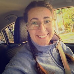 Meet your Posher, Casey